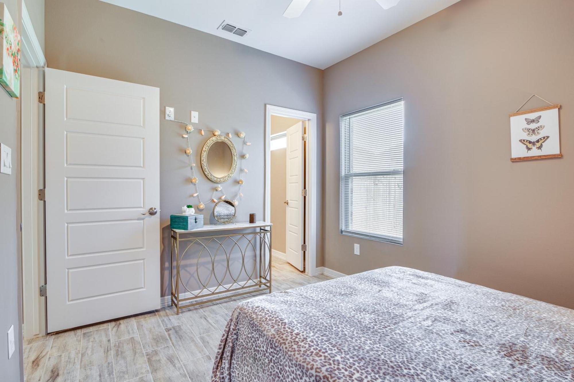 Pet-Friendly Brownsville Apartment With Yard! 외부 사진